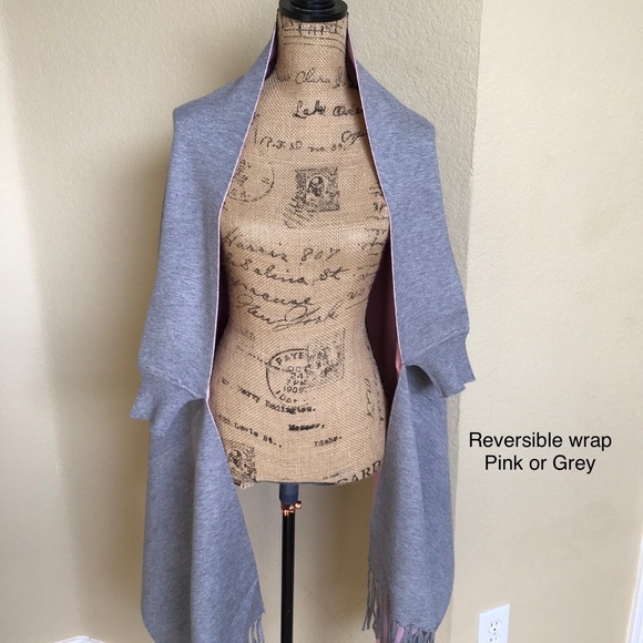 Reversible wrap - Picture 2 of 2